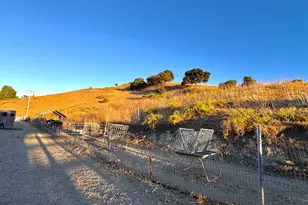 90 Adrian Dr, Hollister, CA 95023 - Photo 38
