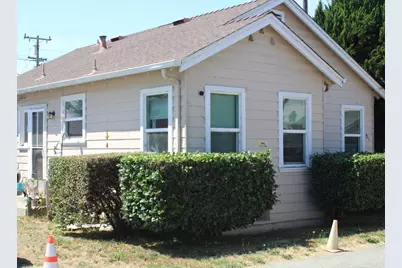 36 Tharp Ave, Watsonville, CA 95076 - Photo 2