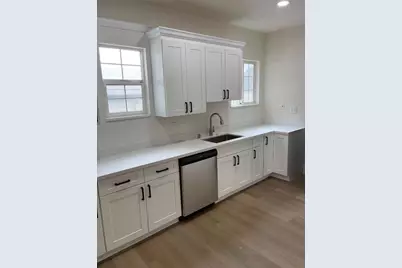 10 Topeka Ave, San Jose, CA 95128 - Photo 2