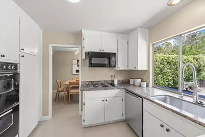 2390 Harris Ct, San Jose, CA 95124 - Photo 10