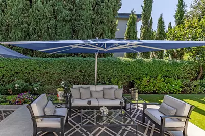 11 Rossi Ln, Redwood City, CA 94061 - Photo 34
