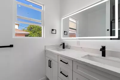 2136 Foothill Blvd, Oakland, CA 94606 - Photo 20