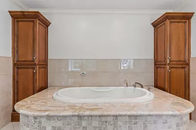 2801 Easton Dr, Hillsborough, CA 94010 - Photo 28