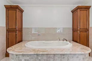 2801 Easton Dr, Hillsborough, CA 94010 - Photo 28