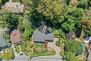 2801 Easton Dr, Hillsborough, CA 94010 - Photo 58