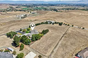 275 Nicholson Dr, Hollister, CA 95023 - Photo 88