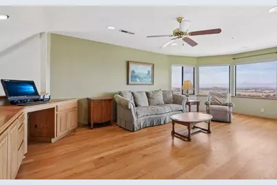 275 Nicholson Dr, Hollister, CA 95023 - Photo 54