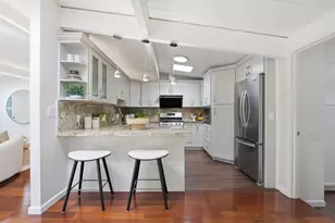 952 Dennis Dr, Palo Alto, CA 94303 - Photo 12