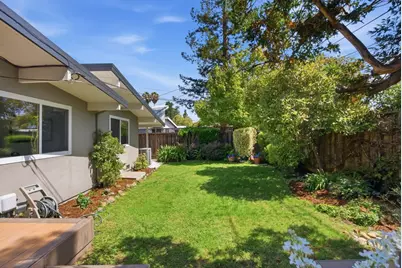 952 Dennis Dr, Palo Alto, CA 94303 - Photo 42