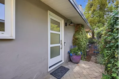 952 Dennis Dr, Palo Alto, CA 94303 - Photo 14