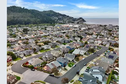 240 Marvilla Cir, Pacifica, CA 94044 - Photo 52