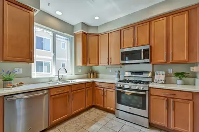 155 Sapphire Ln, Morgan Hill, CA 95037 - Photo 20