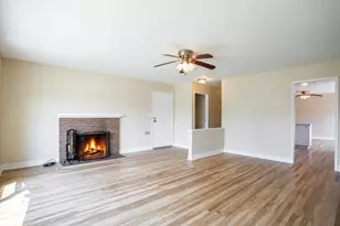 136 Del Mar Dr, Salinas, CA 93901 - Photo 10