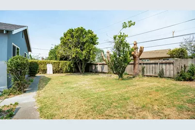 136 Del Mar Dr, Salinas, CA 93901 - Photo 46