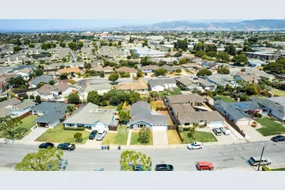 136 Del Mar Dr, Salinas, CA 93901 - Photo 58