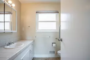 136 Del Mar Dr, Salinas, CA 93901 - Photo 26