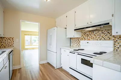 136 Del Mar Dr, Salinas, CA 93901 - Photo 14