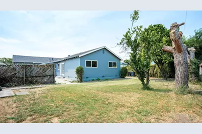136 Del Mar Dr, Salinas, CA 93901 - Photo 48