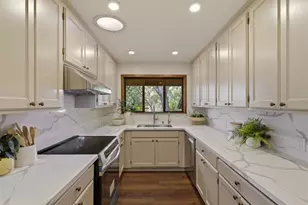 13124 Byrd Ln, Los Altos Hills, CA 94022 - Photo 8