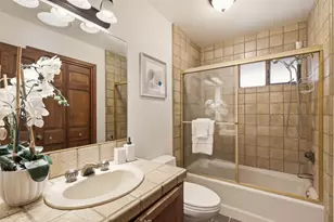 13124 Byrd Ln, Los Altos Hills, CA 94022 - Photo 18