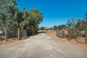 315 Riverside Rd, Hollister, CA 95023 - Photo 2