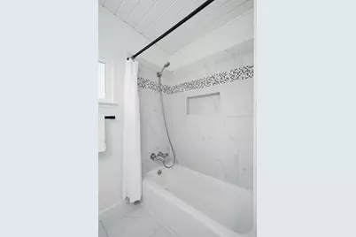 651 E Meadow Dr, Palo Alto, CA 94306 - Photo 52