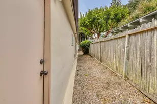 608 Congress, Pacific Grove, CA 93950 - Photo 38