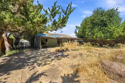 2102 Walnut Grove Ave, San Jose, CA 95128 - Photo 2