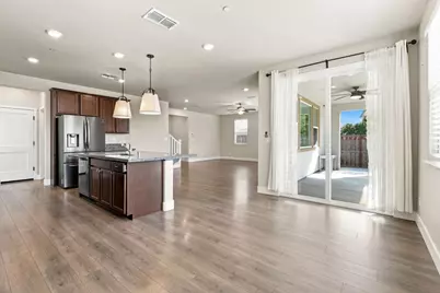 10068 Carinata Dr, Elk Grove, CA 95757 - Photo 14