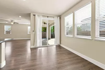 10068 Carinata Dr, Elk Grove, CA 95757 - Photo 16