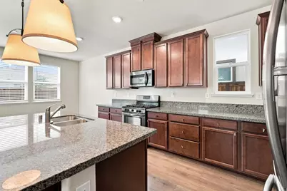 10068 Carinata Dr, Elk Grove, CA 95757 - Photo 12