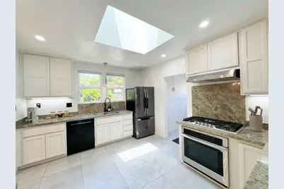 155 E Hedding St, San Jose, CA 95112 - Photo 8