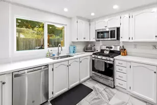 19233 Creekside Ln, Salinas, CA 93908 - Photo 16