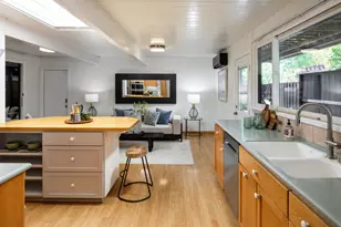 1131 Parkinson Ave, Palo Alto, CA 94301 - Photo 14