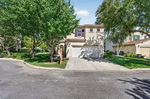 19185 Saffron Dr, Morgan Hill, CA 95037 - Photo 8