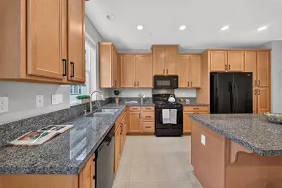 2731 Viterbo Ct 4, San Jose, CA 95111 - Photo 18