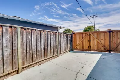 2210 Stebbins Ave, Santa Clara, CA 95051 - Photo 58