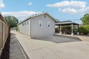 1054 Thornton Way, San Jose, CA 95128 - Photo 32