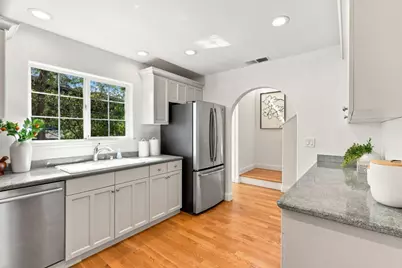 1263 Holly St B, San Carlos, CA 94070 - Photo 10