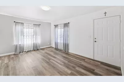 1 Appletree Lane, 1, Hollister, CA 95023 - Photo 4
