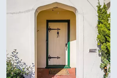 35 Sycamore St, Watsonville, CA 95076 - Photo 2