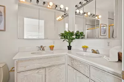 2275 Pulgas Ave, East Palo Alto, CA 94303 - Photo 22