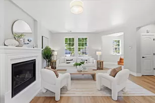 936 Valencia Ave, Mountain View, CA 94040 - Photo 2