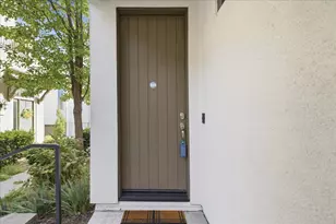 192 William Manly St 6, San Jose, CA 95136 - Photo 4
