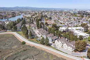 1121 Outrigger Ln, Foster City, CA 94404 - Photo 4