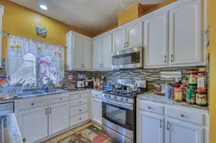 222 Vineyard Dr, Greenfield, CA 93927 - Photo 10