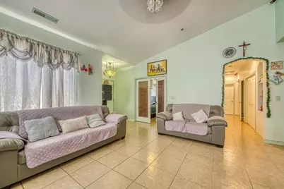 222 Vineyard Dr, Greenfield, CA 93927 - Photo 4