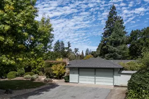 3511 La Mata Way, Palo Alto, CA 94306 - Photo 2