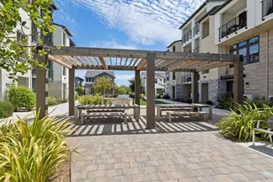 253 Waters Park Cir, San Mateo, CA 94403 - Photo 32