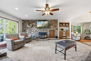 12309 Shooting Star Ct, Groveland, CA 95321 - Photo 14